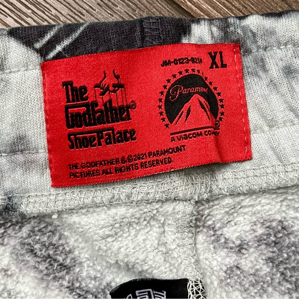 PALACE Black and White Tie Dye Sweatpants - Picture 8 of 10